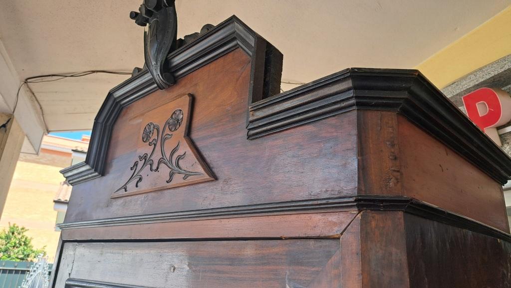 armadio italiano noce