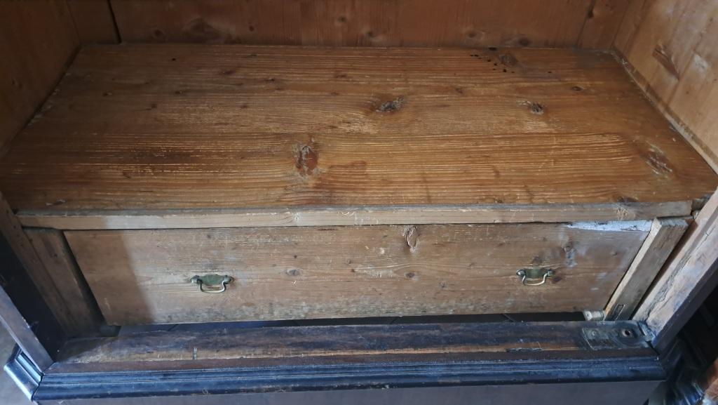 armadio italiano noce