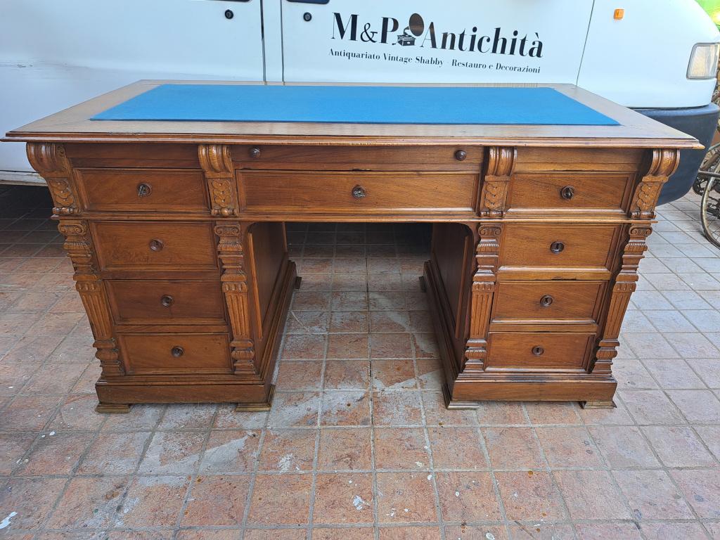 scrivania italiana da centro