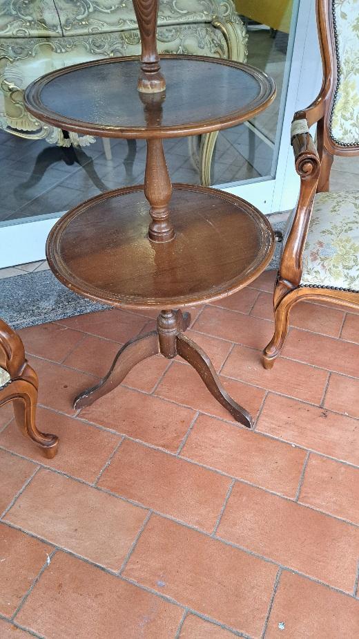 Tavolinetto alzata gueridon