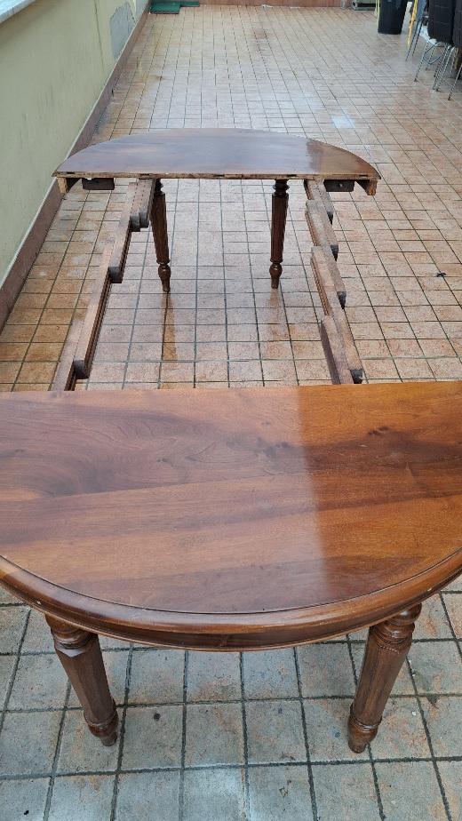 Tavolo italiano ovale