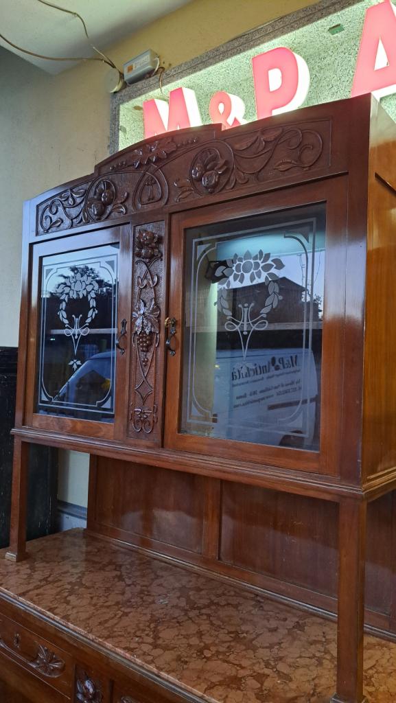 Credenza